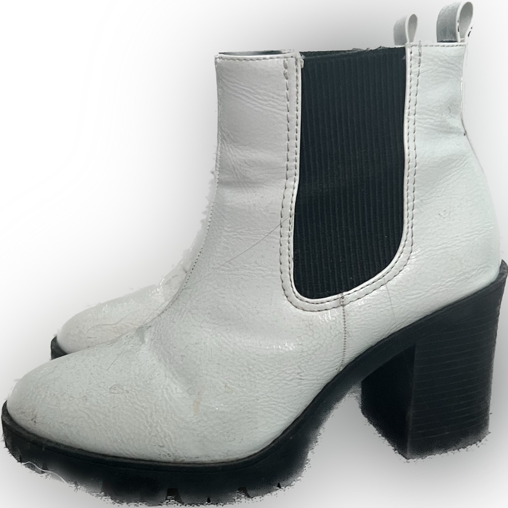 White Booties, Size 37/6.5